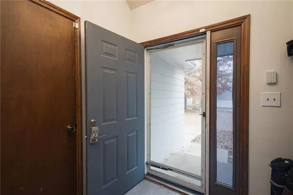 17105 E 45th ST SOUTH ST, Independence, MO 64055