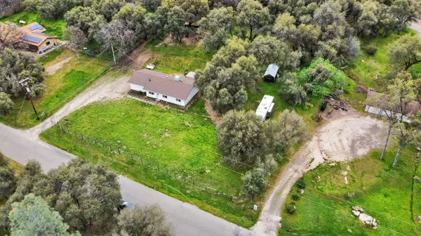 47404 Hopi AVE, Coarsegold, CA 93614