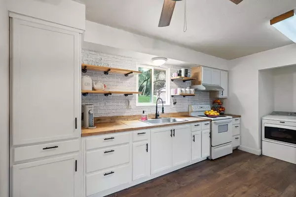 47404 Hopi AVE, Coarsegold, CA 93614