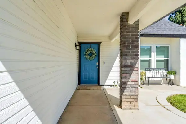 3656 W Harvard AVE, Fresno, CA 93722