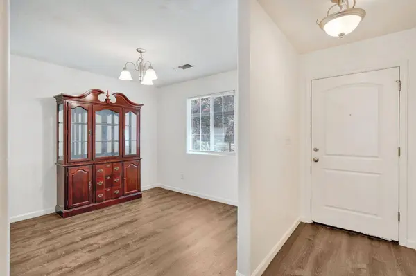 512 S Sunnyside AVE, Fresno, CA 93727
