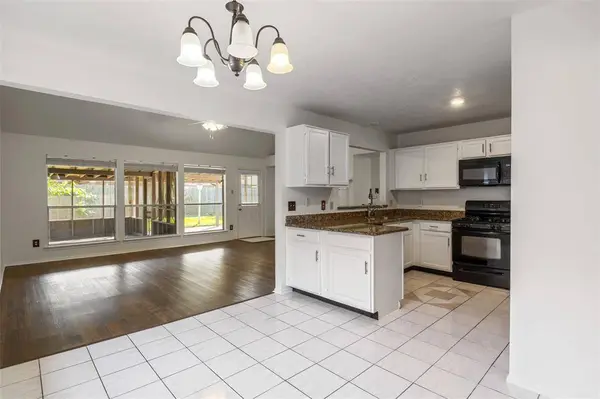 4826 Pecan Grove DR, Pearland, TX 77584