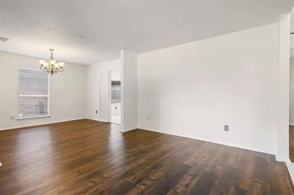 4826 Pecan Grove DR, Pearland, TX 77584