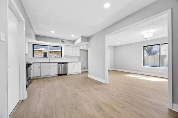 3030 Becket ST, Pearland, TX 77584