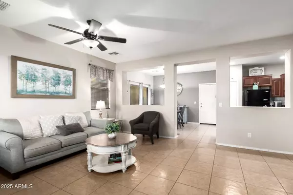 11471 W ST JOHN Road, Surprise, AZ 85378