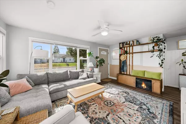 2406 W Rowan Ave, Spokane, WA 99205