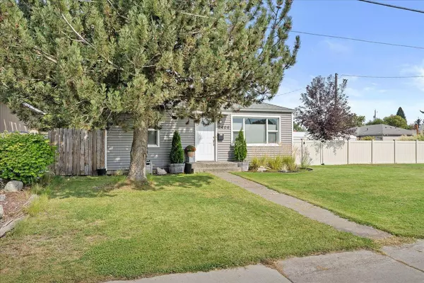 2406 W Rowan Ave, Spokane, WA 99205