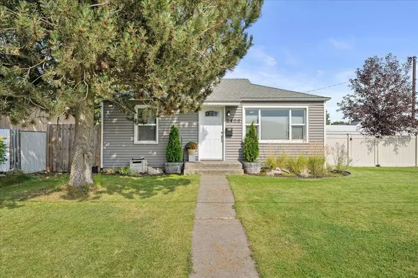 2406 W Rowan Ave, Spokane, WA 99205