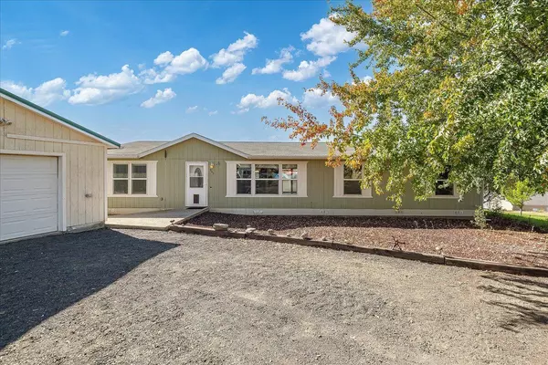 303 W North St, Rockford, WA 99030