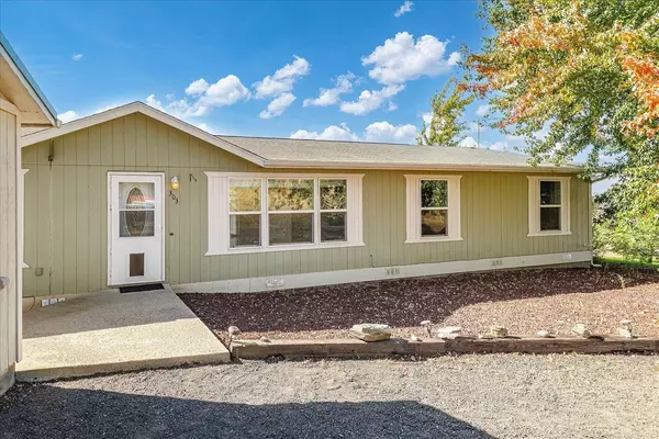 303 W North St, Rockford, WA 99030