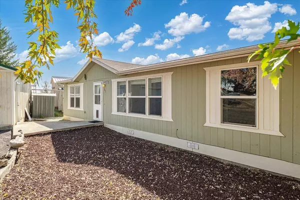 303 W North St, Rockford, WA 99030