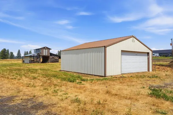 1410 W Paradise Rd, Spokane, WA 99224