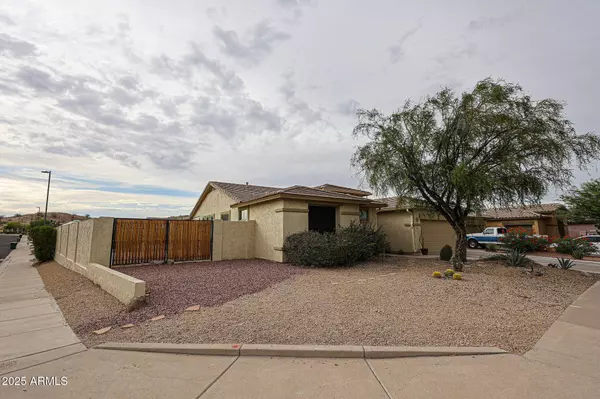 18550 W MCNEIL Street, Goodyear, AZ 85338