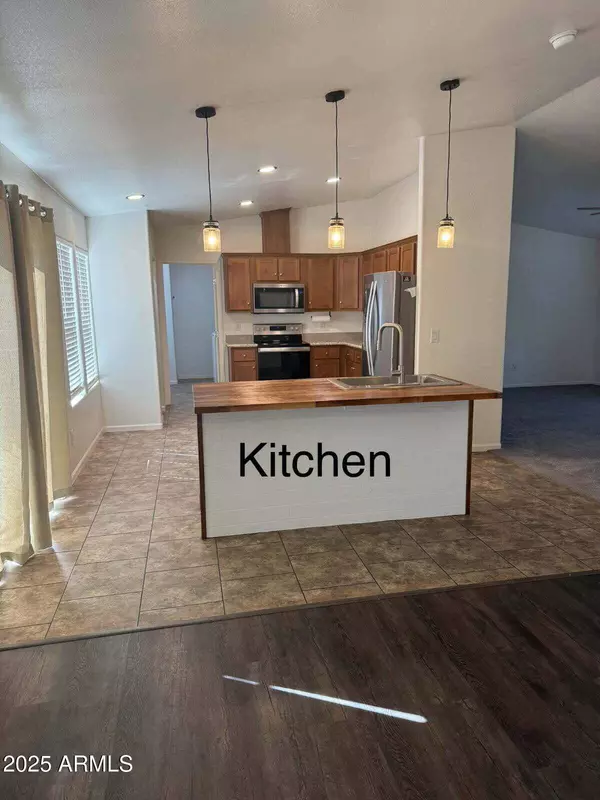 575 W RANCH HOUSE Road, Paulden, AZ 86334