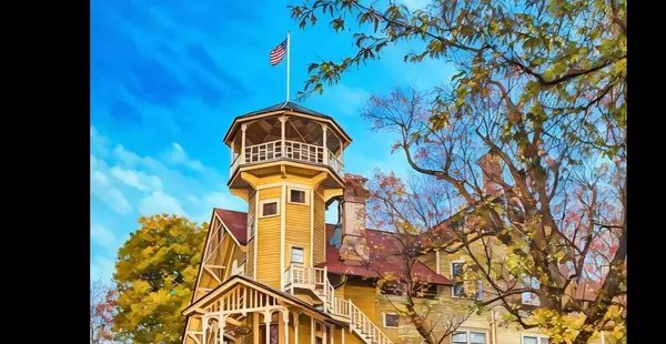  What’s Happening at the Lake | October 2025 Festivals, Concerts & Real Estate Insights