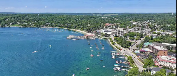 feature image of Living in Lake Geneva, WI: Real Estate and Relocation Guide