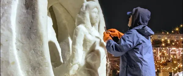 feature image of Lake Geneva Winterfest 2026 | Snow Sculptures &amp; Tips