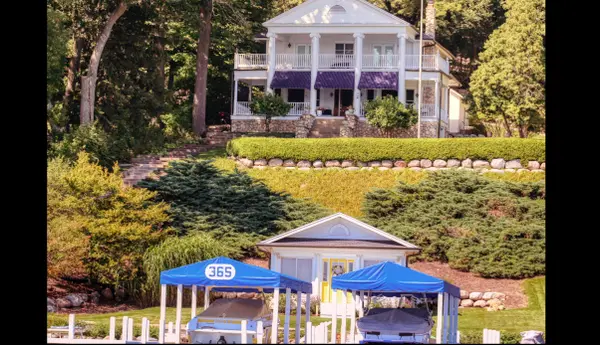 What Are Lake Geneva and Southern Lakes Region Homes Worth?