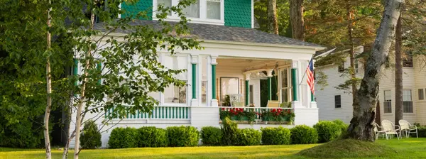Buying a Home in Burlington: City Homes, Country Property, Browns Lake and Bohners Lake
