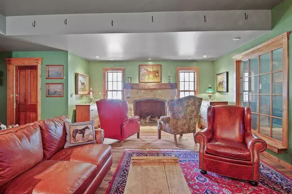 103 E Rockwell STREET, Elkhorn, WI 53121