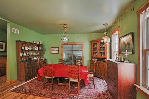 103 E Rockwell STREET, Elkhorn, WI 53121