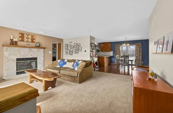 2512 Rebecca Dr, Caledonia, WI 53402