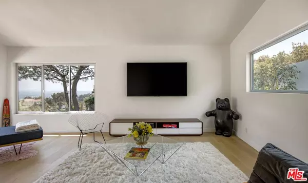 6150 Mulholland HWY, Los Angeles, CA 90068