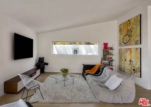 6150 Mulholland HWY, Los Angeles, CA 90068