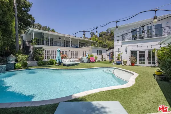 2241 Betty Ln, Beverly Hills, CA 90210