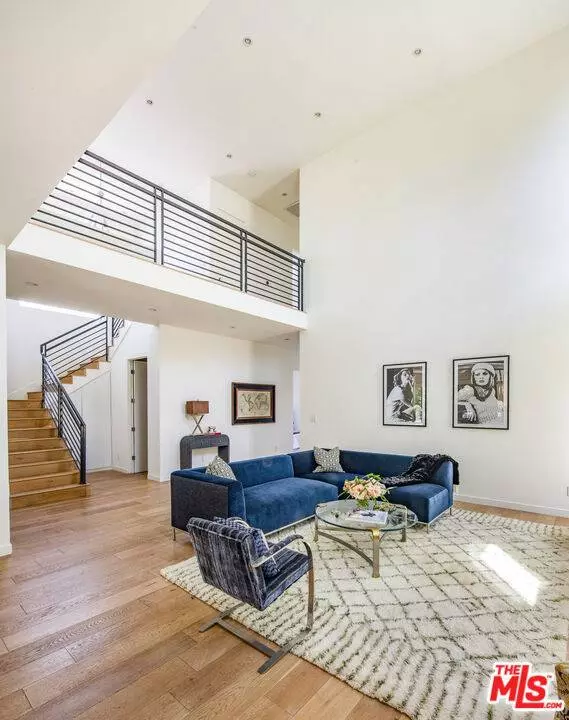 1647 Hi Point ST, Los Angeles, CA 90035