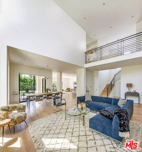 1647 Hi Point St, Los Angeles, CA 90035