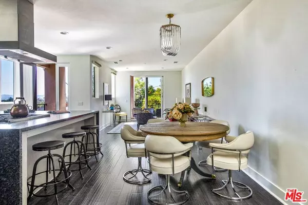 1880 Lucretia AVE, Los Angeles, CA 90026