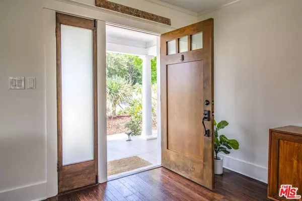 2124 Ridgeview AVE, Los Angeles, CA 90041