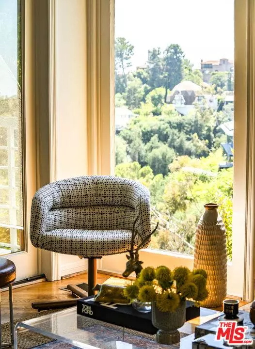 6180 Rockcliff Dr, Los Angeles, CA 90068