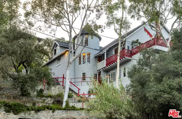 2882 Belden Dr, Los Angeles, CA 90068