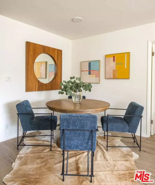 1930 N Vermont AVE #201, Los Angeles, CA 90027