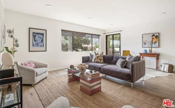 1930 N Vermont AVE #201, Los Angeles, CA 90027