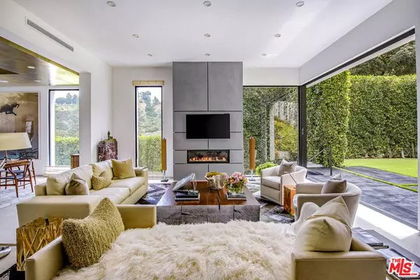 9852 San Cir, Beverly Hills, CA 90210