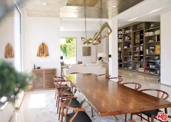 9852 San Cir, Beverly Hills, CA 90210