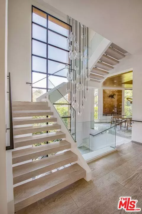 9852 San Cir, Beverly Hills, CA 90210