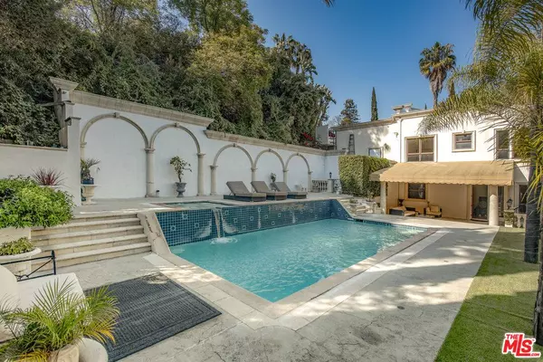 3780 Multiview Dr, Los Angeles, CA 90068