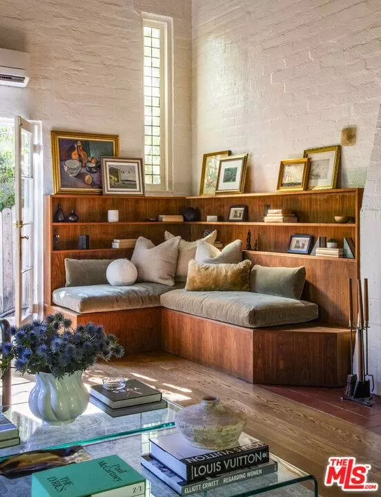 8027 Willow Glen Rd, Los Angeles, CA 90046