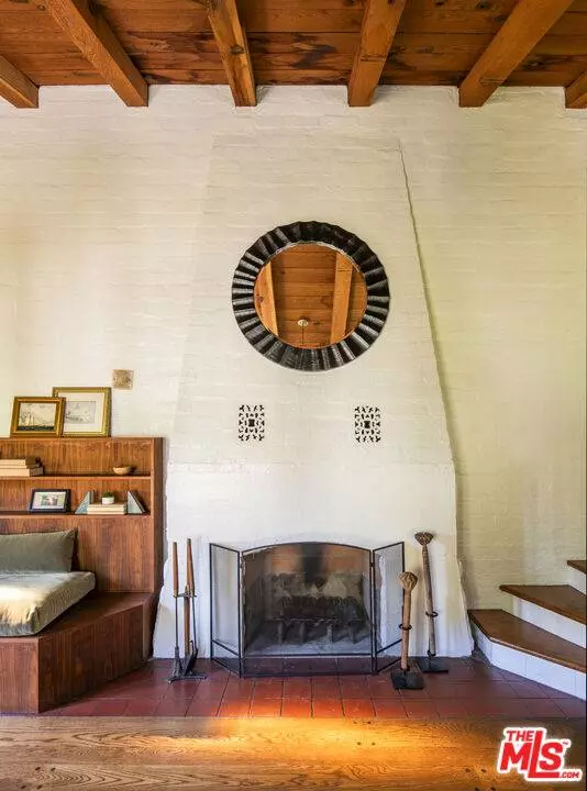 8027 Willow Glen Rd, Los Angeles, CA 90046