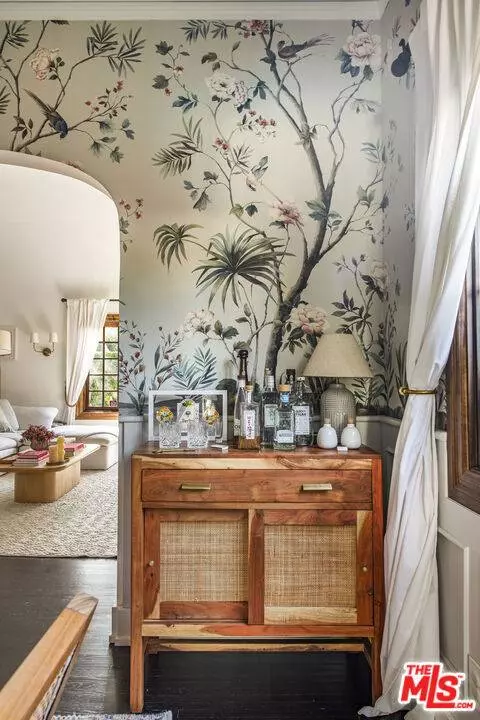 358 S Sycamore AVE, Los Angeles, CA 90036