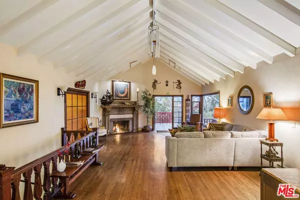 2882 Belden DR, Los Angeles, CA 90068