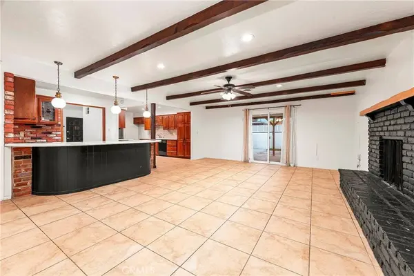 44516 15th W, Lancaster, CA 93534