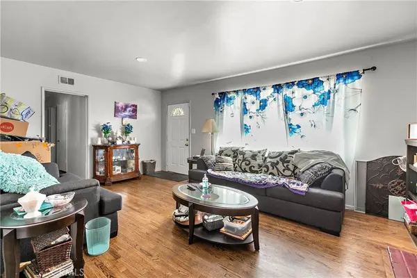 5702 Osbun, San Bernardino, CA 92404
