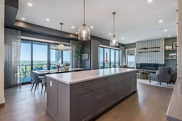 10 Westmount PT, Okotoks, AB T1S 0K6