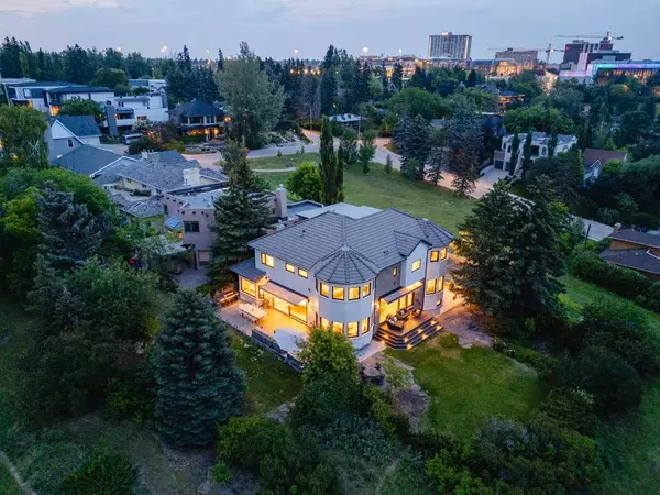 1111 16A ST Northwest, Calgary, AB T2N 2C9