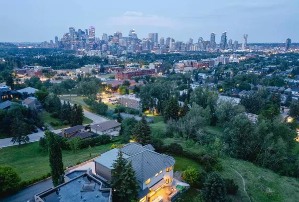 1111 16A ST Northwest, Calgary, AB T2N 2C9